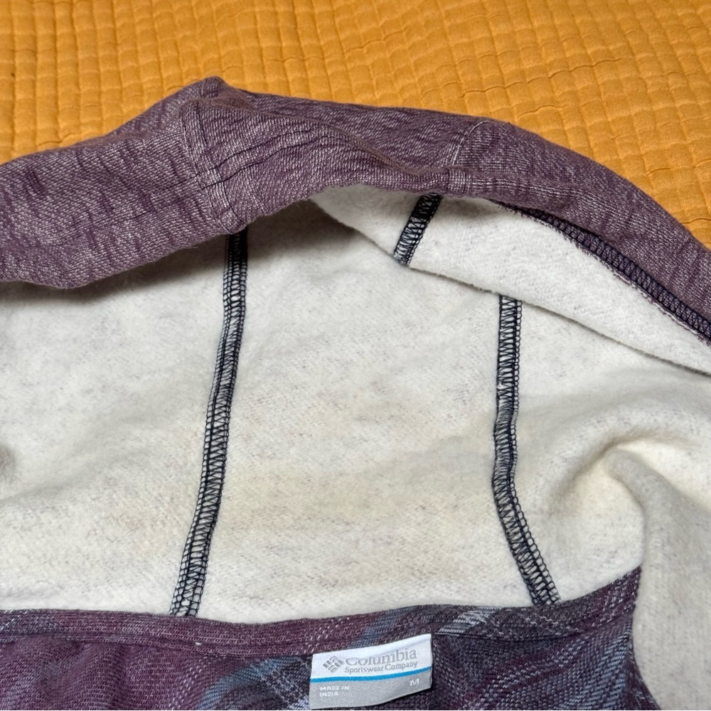 Women’s Columbia hooded flannel - Picture 8 of 9
